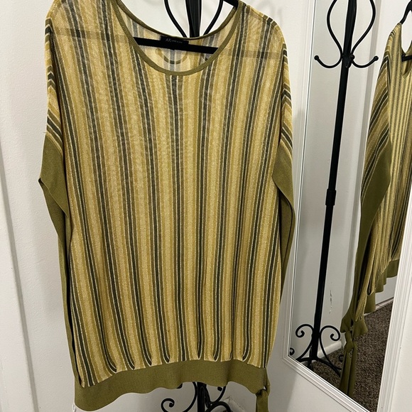 Anne Klein Olive and Beige Striped Blouse. #045 - Picture 1 of 6